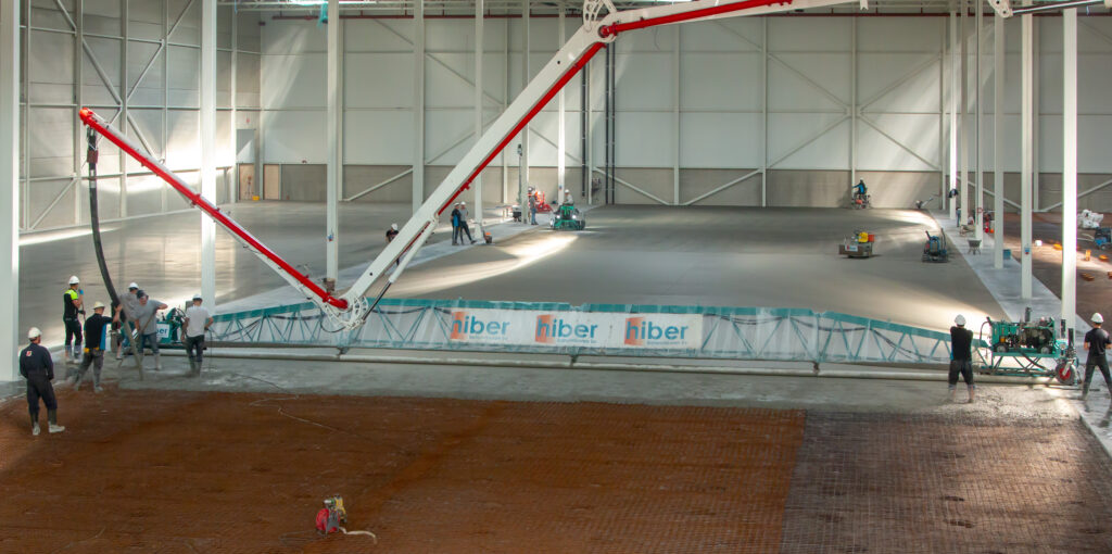 Betonvloer voor groot warehouse of magazijn